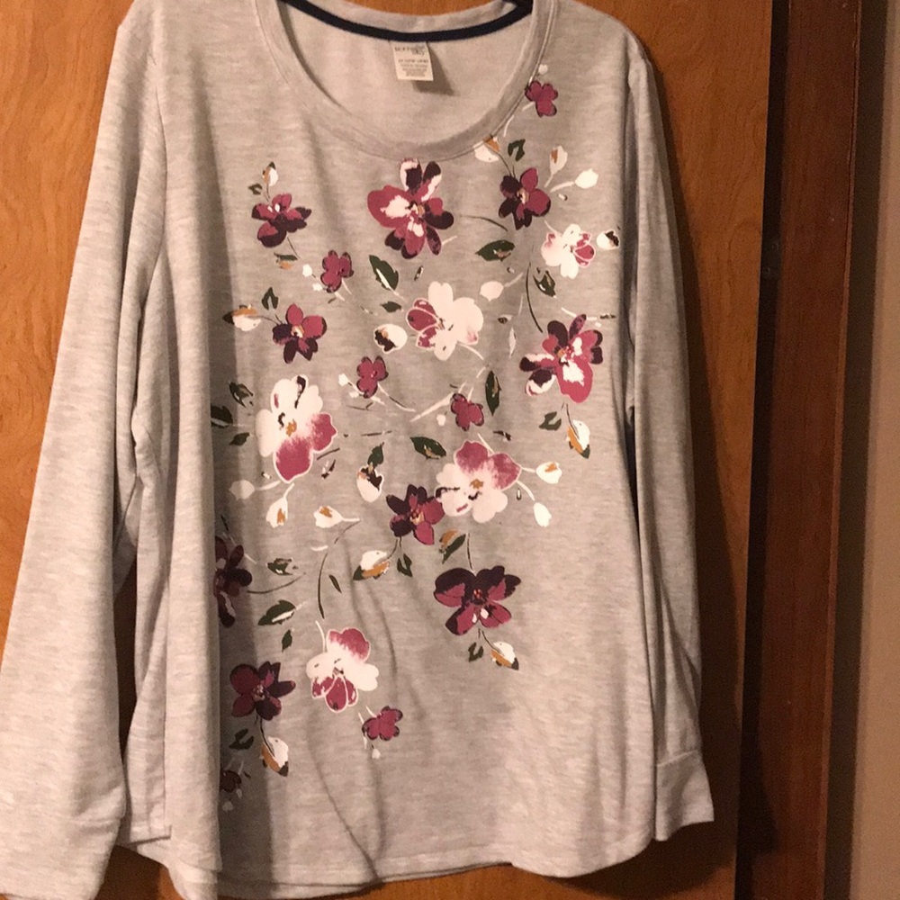 Sweatshirt